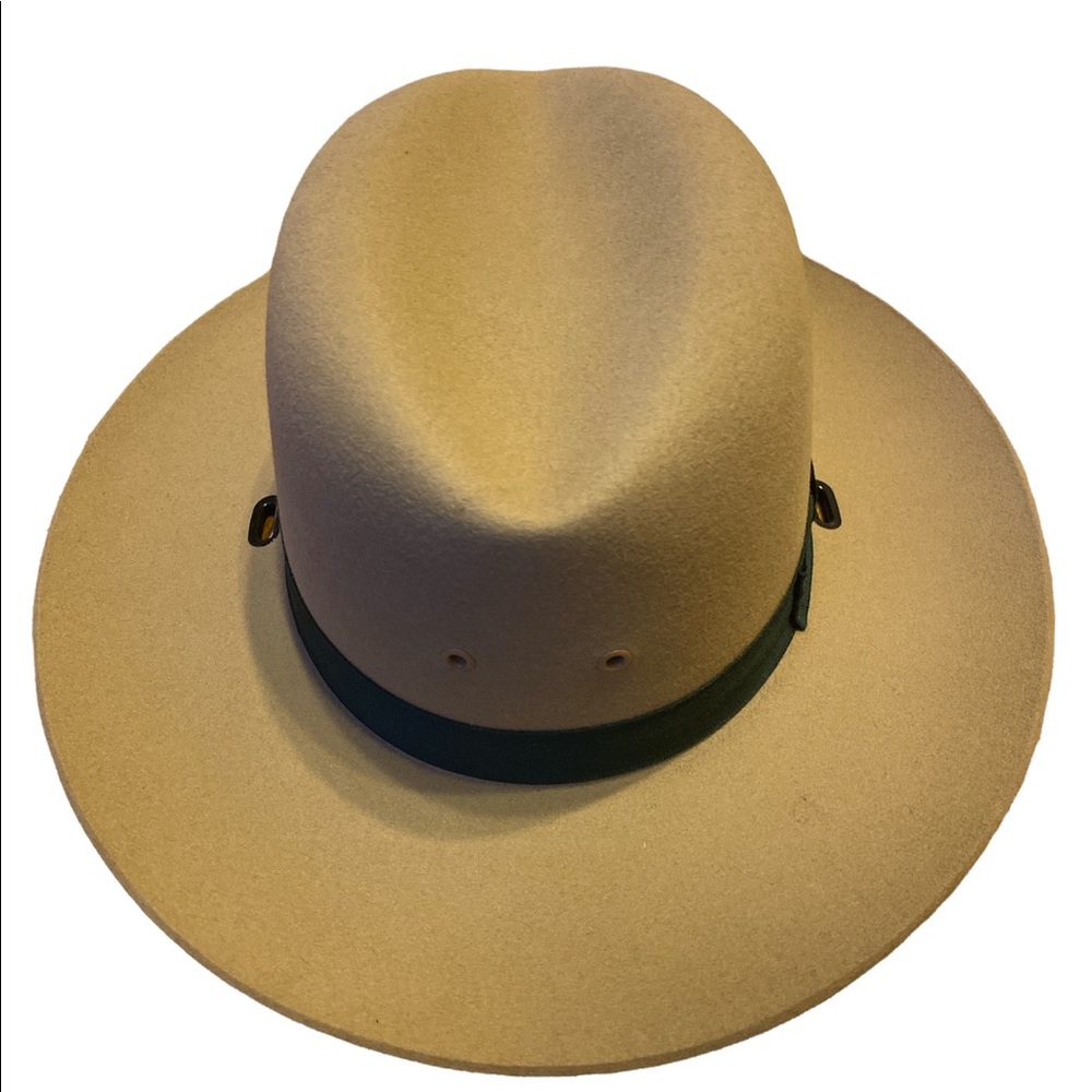 New in box - Stratton flat hat. Style 42